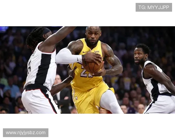 费舍尔称拉拉维亚风格与湖人完美契合技能多样无需过度发挥 费舍尔称拉拉维亚风格与湖人完美契合技能多样无需过度发挥